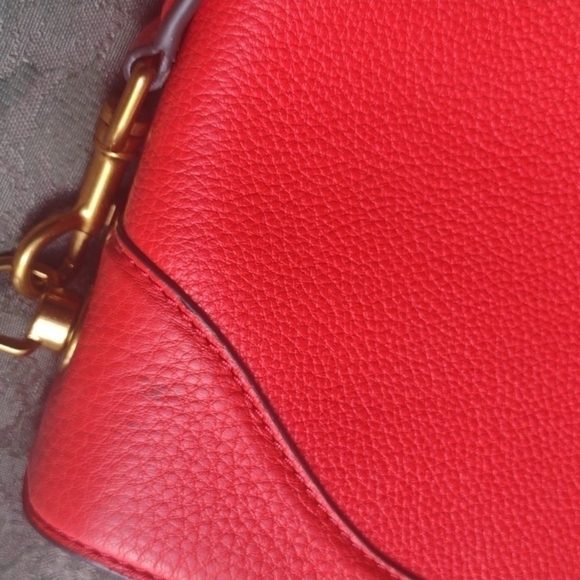 Tory Burch Logo Poppy Red Grained Leather Shoulder Bag - Picture 8 of 12